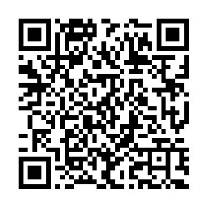 #然#后#从#台#下#取#上#来#两#根#一#米#左#右#的#铁#棍#二维码生成