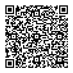%3c%70%3e$3000$3000$963f$59c6$4e00$8fb9$8bf4$7740$ff0c$90a3$6cea$82b1$5728$773c$89d2$4e0d$65ad$5730$95ea$70c1$7740$3002%3c%2f%70%3e二维码生成