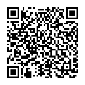 一直紧紧地跟在后面的何鑫心惊胆跳地看到诗子齐的车飞也似地向前开去二维码生成