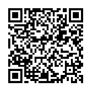 一股充满了毁灭气息的雷电之力也是从紫色的巨眼中散发出来二维码生成