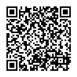 一边自己也会敬畏和害怕这些东西甚至也去迷信算生辰字和请人看风水二维码生成