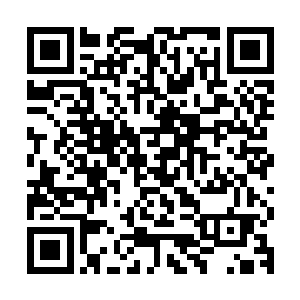 三家门户的新闻总监就从访问量统计表中发现了不同寻常的地方二维码生成