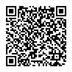 朱一荣怎么也没有想到自己居然会在这里见到这位一心想着为民做主的张副县长二维码生成