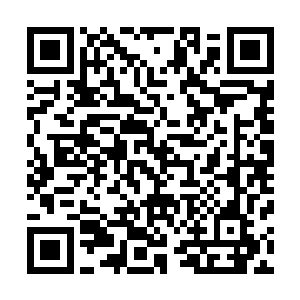 甚至出现了一些募资规模达到100亿美元以上的超级私募基金二维码生成