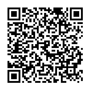 而在京城里边他也第一次意识到四九之地皇城根下那根深蒂固的傲慢二维码生成