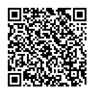 这个镜头自然不可能是约翰・特拉沃尔和尼古拉斯・凯奇两个人亲自上阵了二维码生成